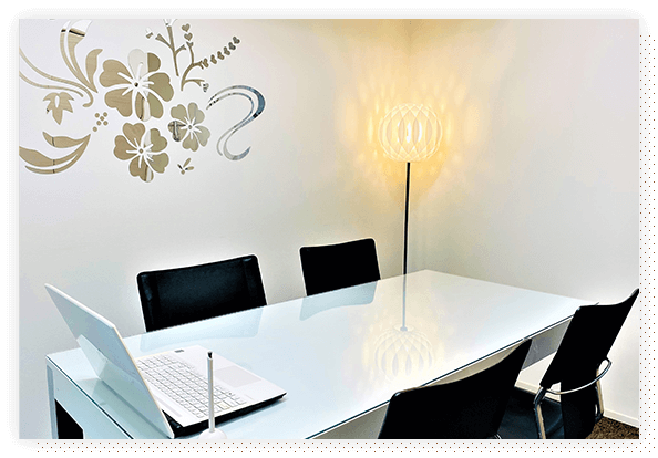 名古屋の中心 丸の内‘プライバシー重視のサロン